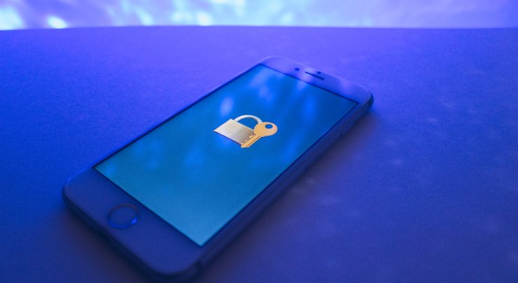 Obraz ekranu telefonu z kłódką